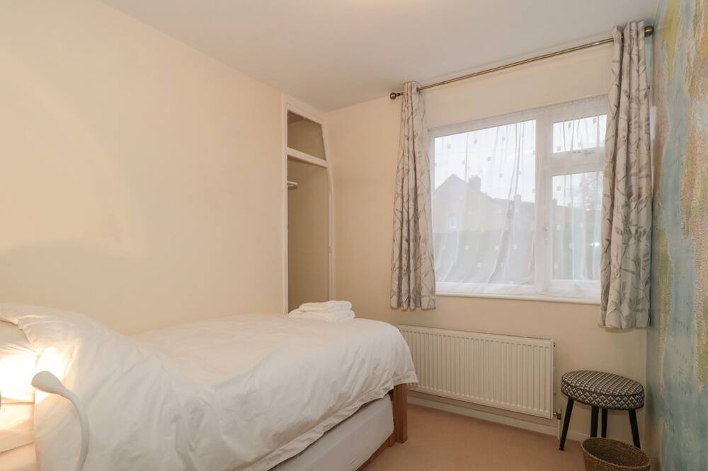Photo of Bedroom in Portishead