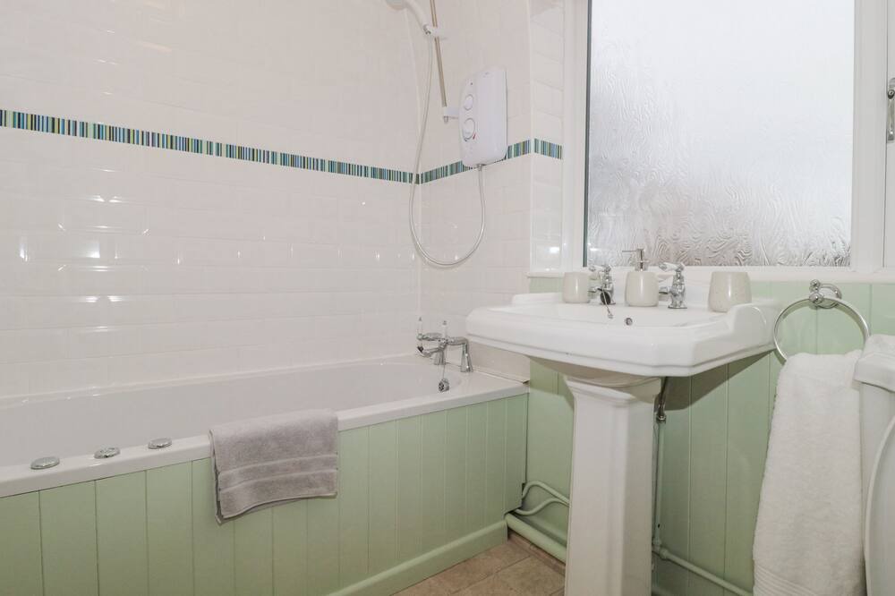 Photo of Bathroom in Portishead