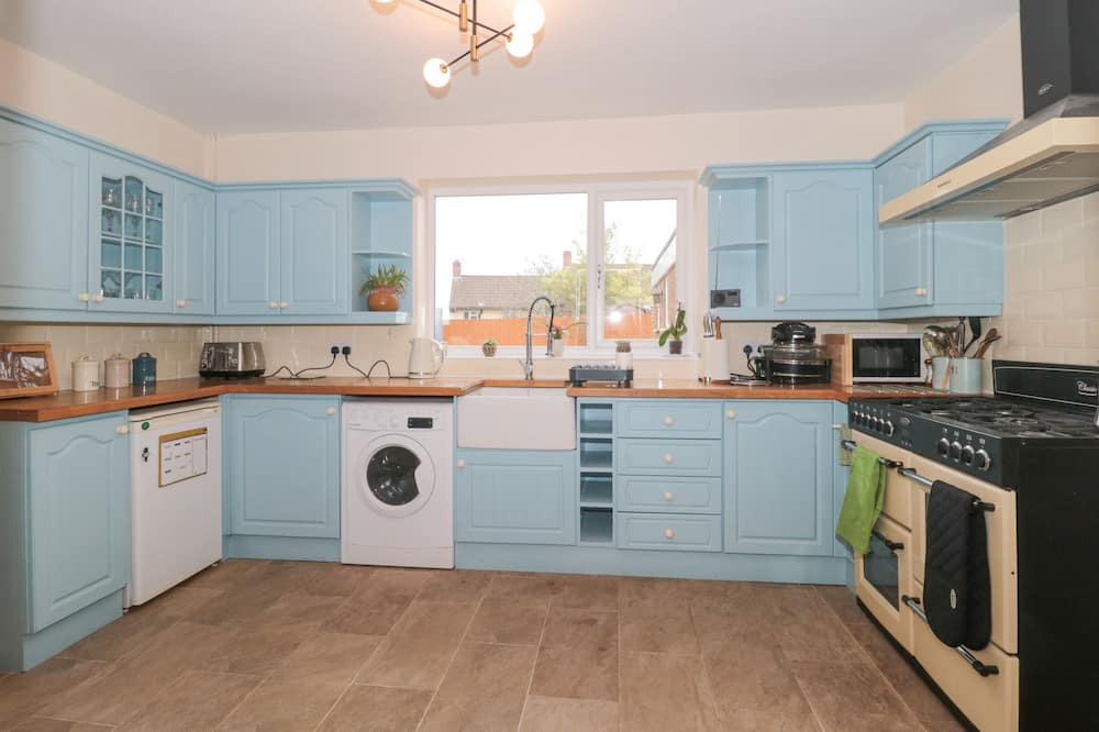 Photo of Kitchen in Portishead