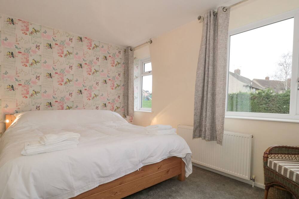 Photo of Bedroom in Portishead