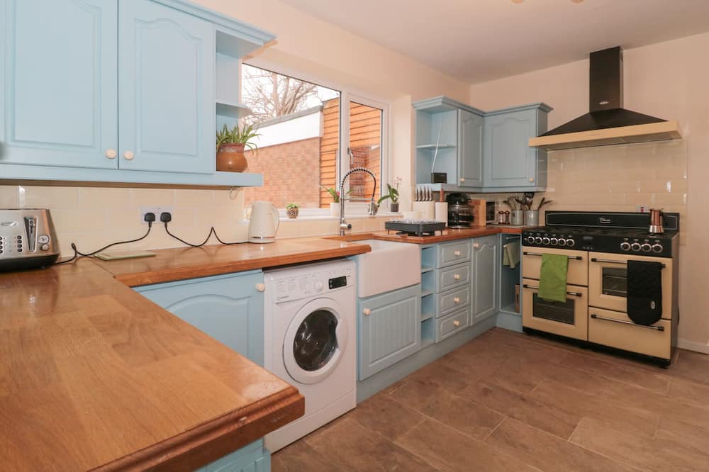 Photo of Kitchen in Portishead