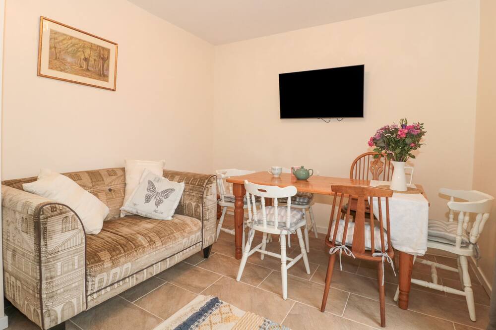 Photo of Livingroom in Portishead