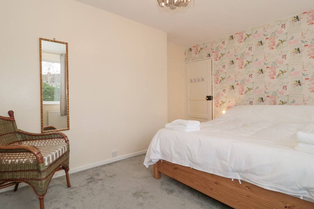 Photo of Bedroom in Portishead