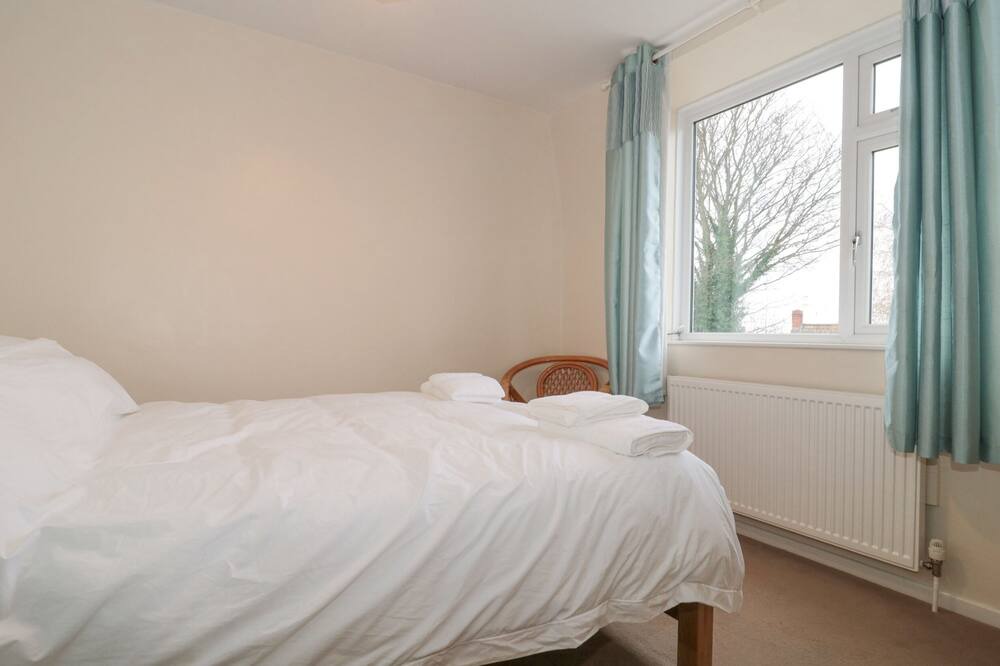 Photo of Bedroom in Portishead