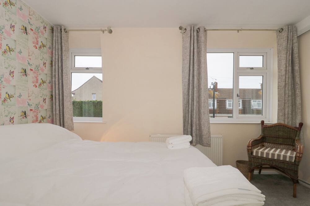 Photo of Bedroom in Portishead