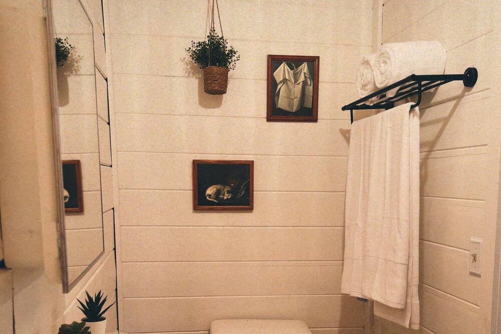 Photo of Bathroom in Gallipolis Ferry