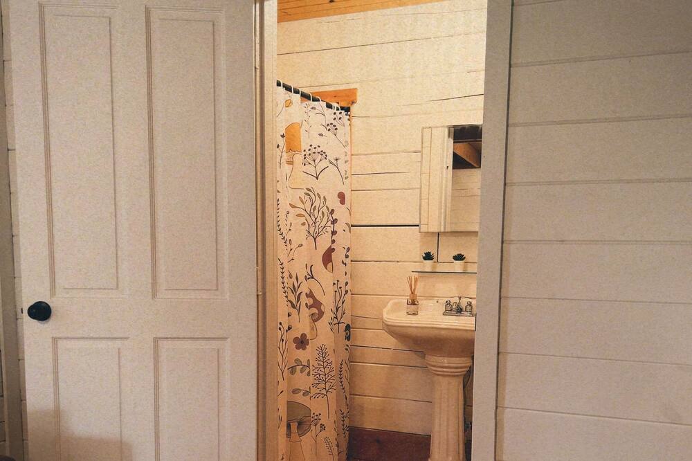 Photo of Bathroom in Gallipolis Ferry