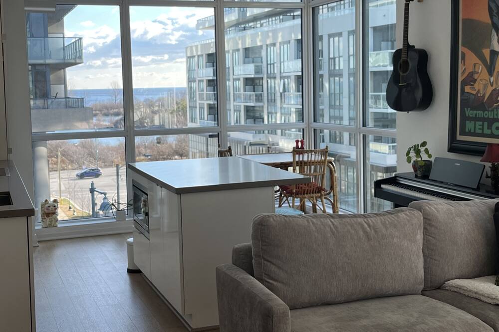 Photo of Livingroom in Humber Bay Shores