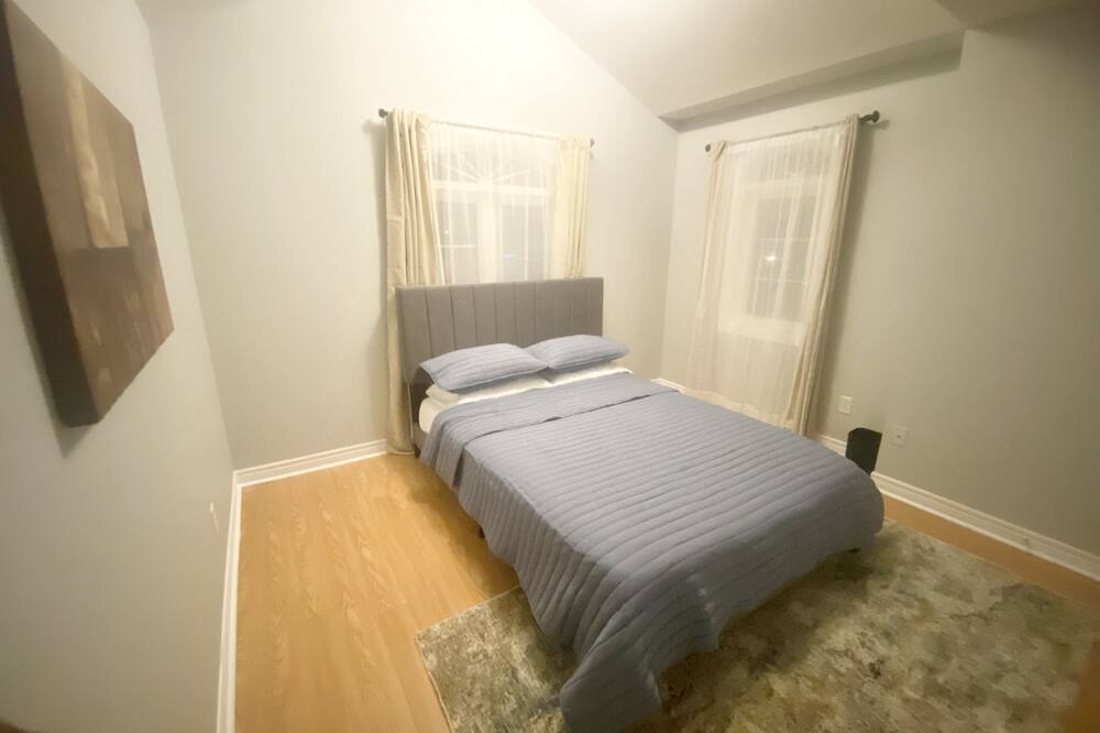 Photo of Bedroom in Mount Pleasant