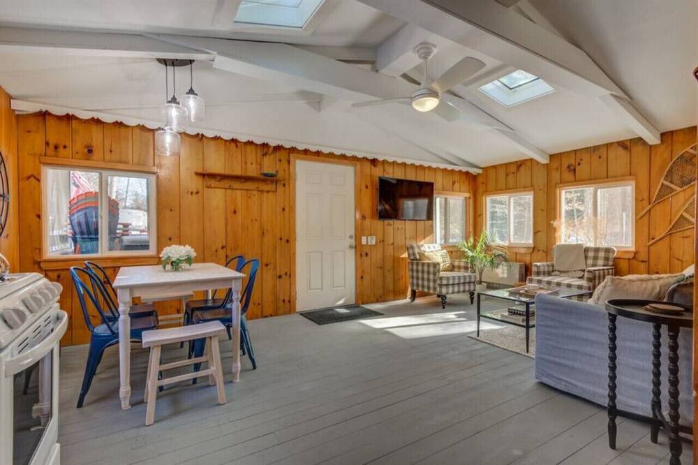 Photo of Others in Conway