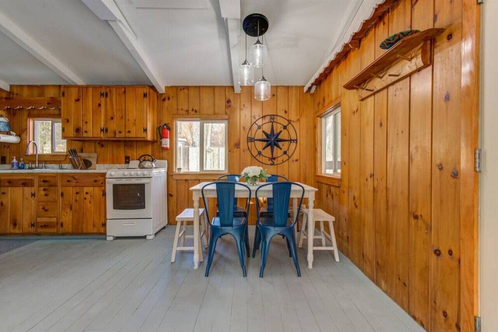 Photo of Others in Conway