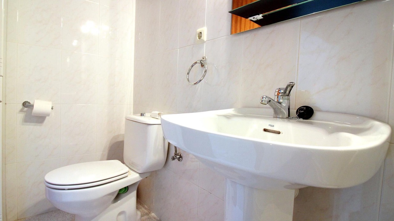Photo of Bathroom in Palau-Saverdera