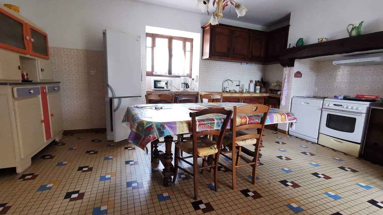 Photo of Kitchen in Frayssinet-le-Gelat