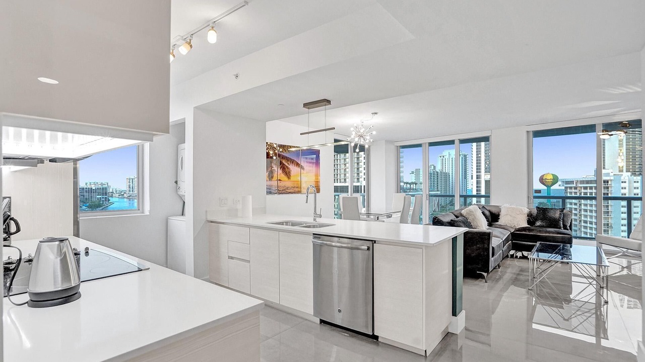 Photo of Kitchen in Hallandale Beach