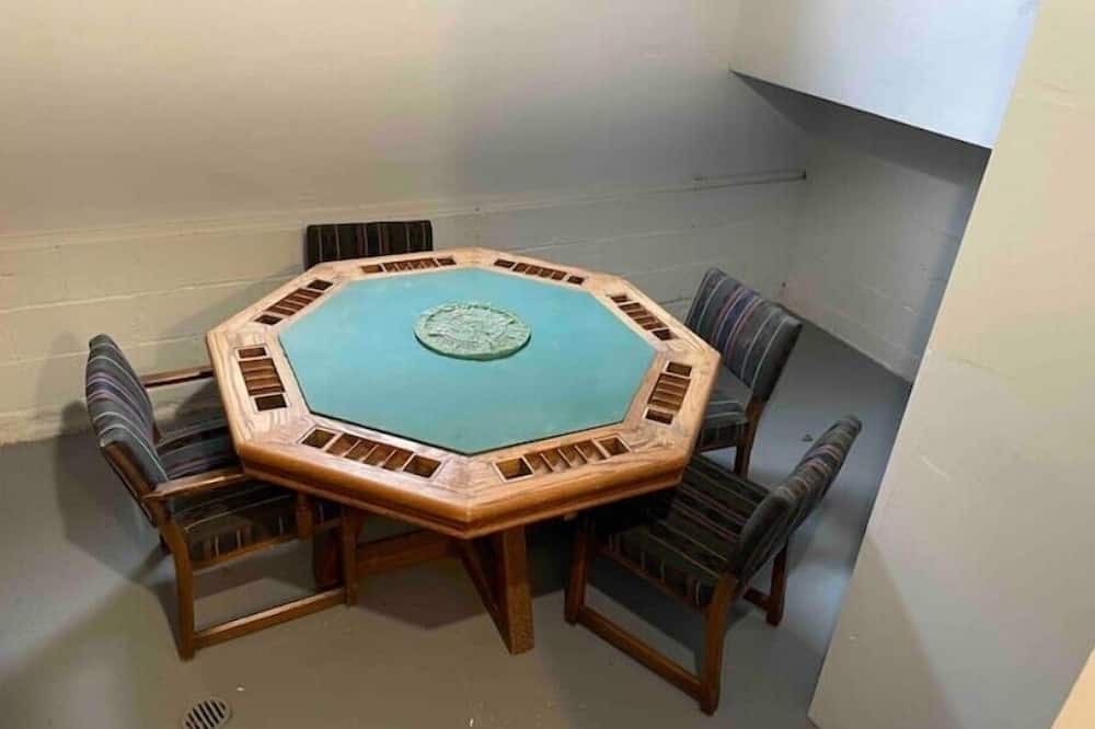 Photo of Others in Oak Lawn