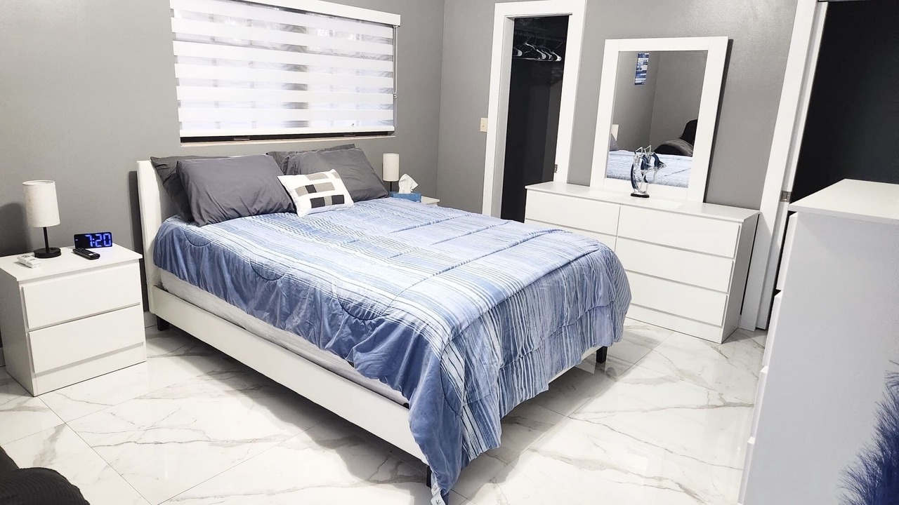 Photo of Bedroom in Davie