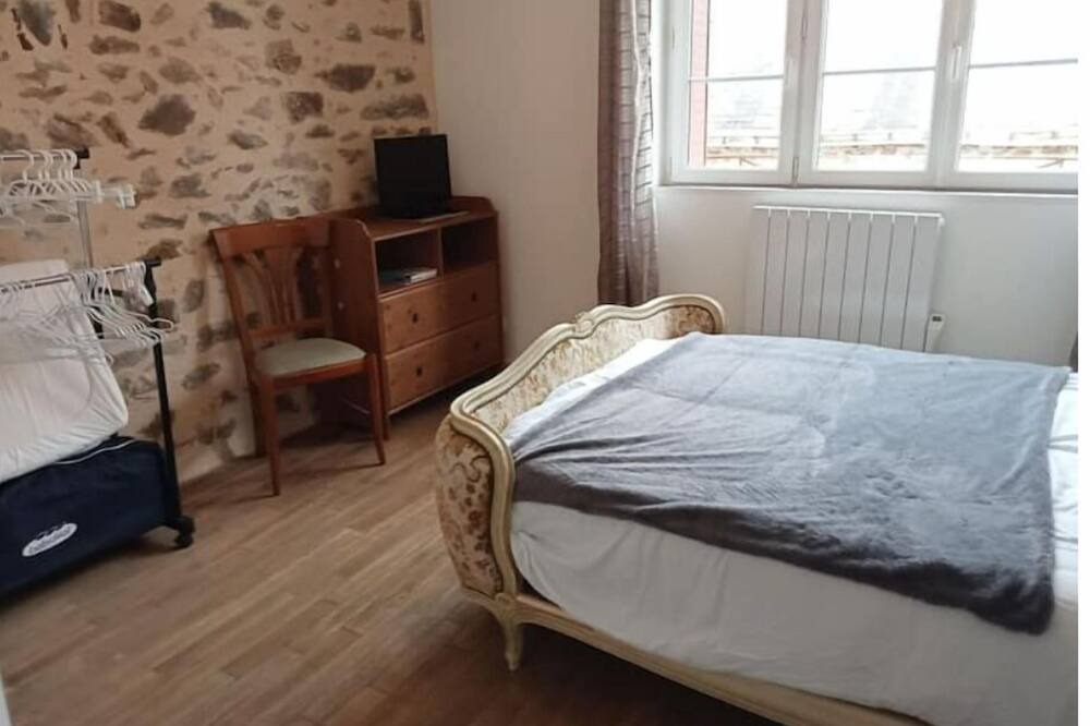 Photo of Bedroom in Saint-Leonard-des-Bois