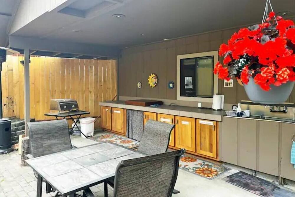 Photo of Outdoor in Ocean Park