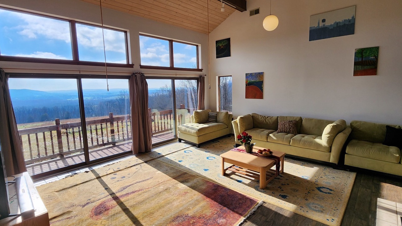 Photo of Livingroom in Bowers