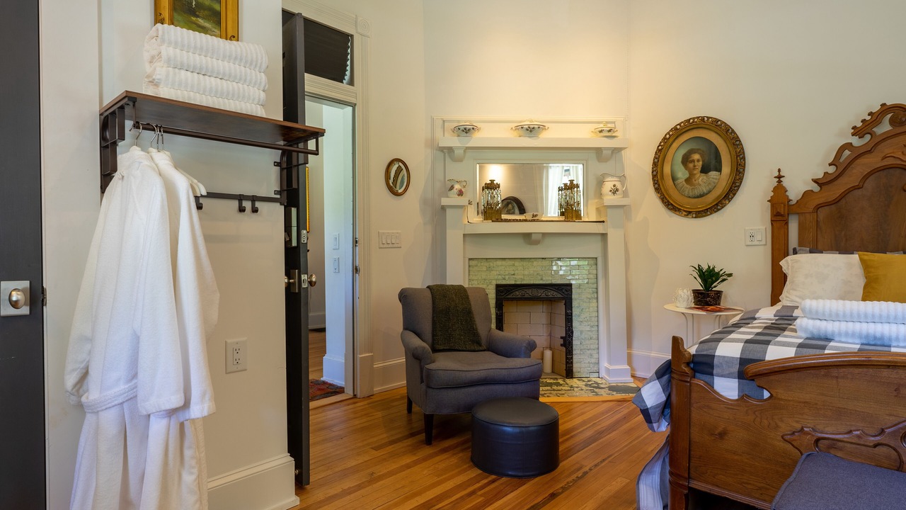 Photo of Bedroom in Lafayette