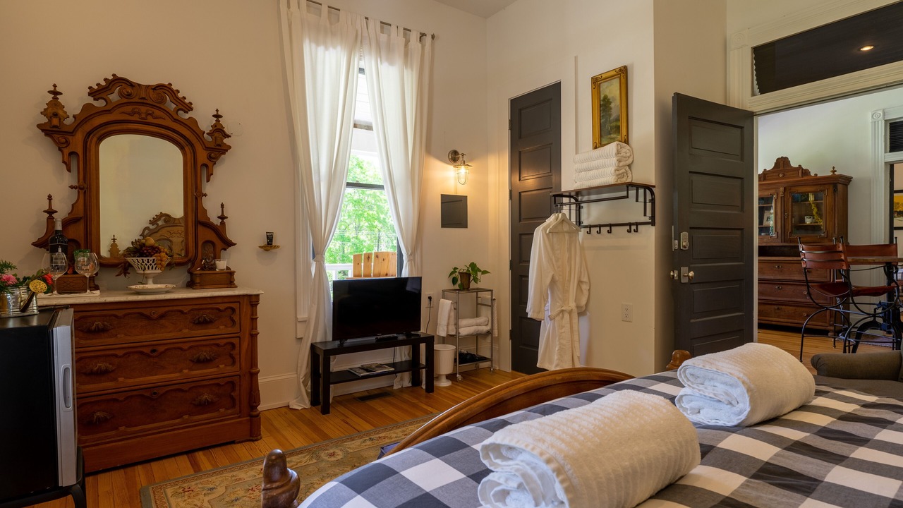 Photo of Bedroom in Lafayette