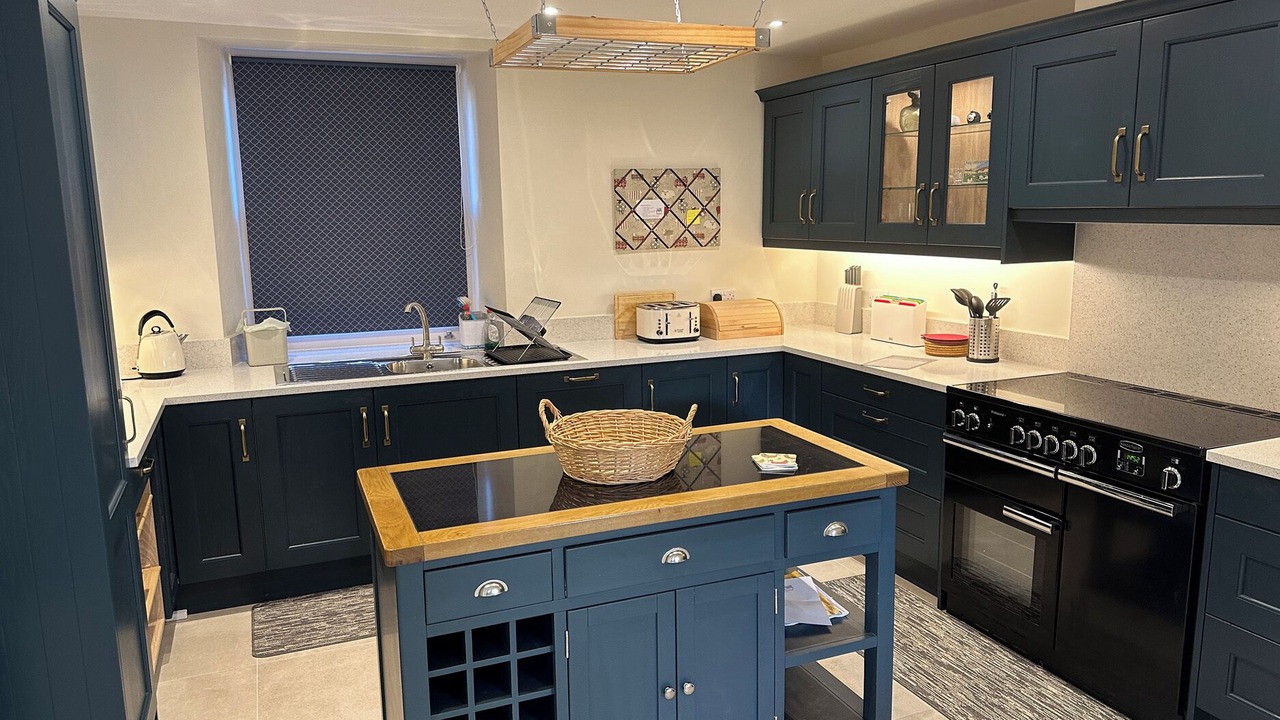 Photo of Others in Gayle