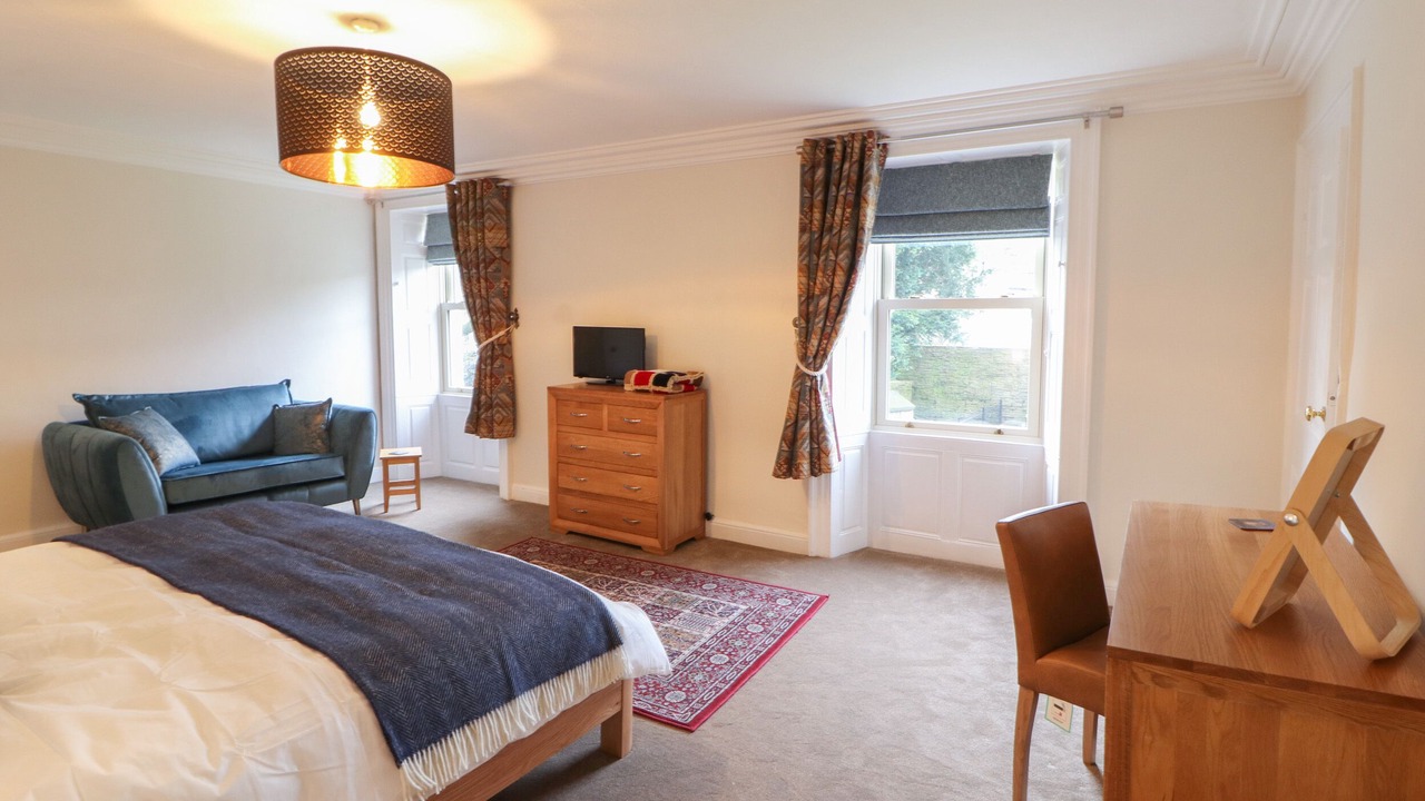 Photo of Others in Gayle