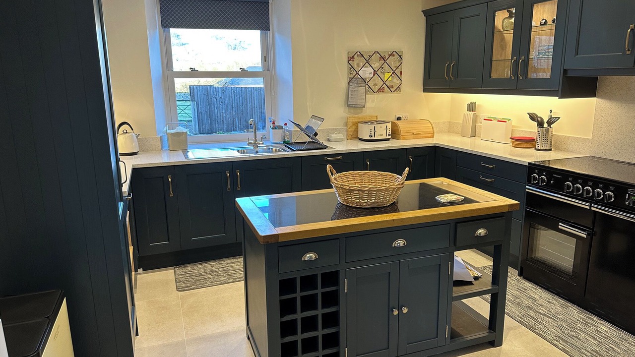 Photo of Others in Gayle