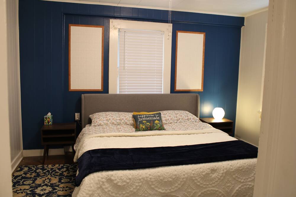 Photo of Bedroom in Mobile