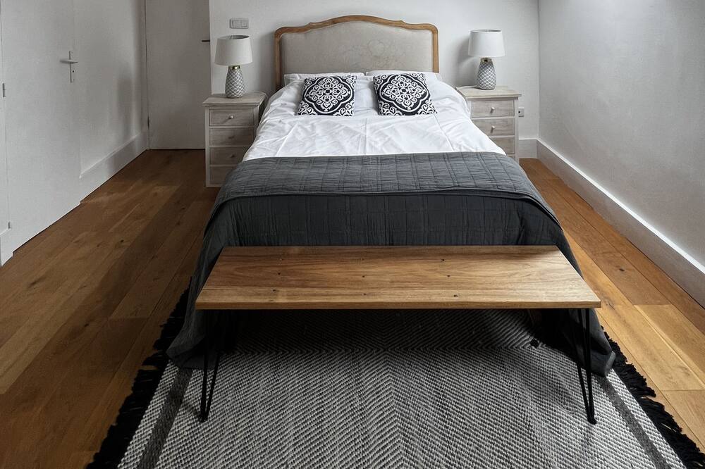 Photo of Bedroom in Gavray