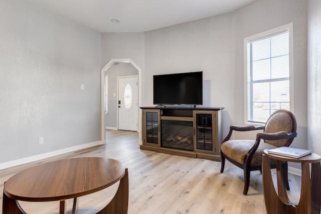 Photo of Livingroom in Pine Bluff
