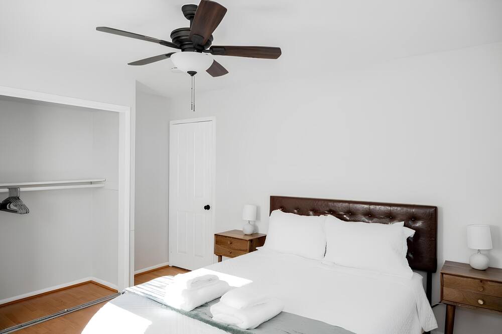 Photo of Bedroom in Milford Mill