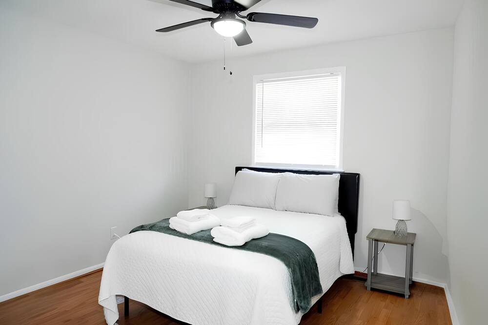 Photo of Bedroom in Milford Mill