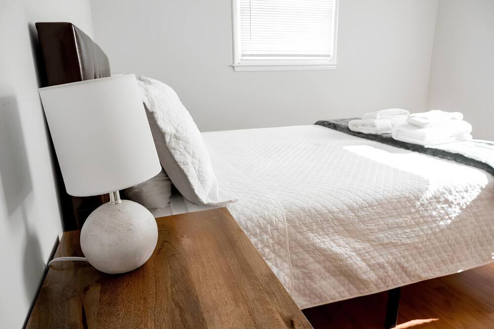 Photo of Bedroom in Milford Mill
