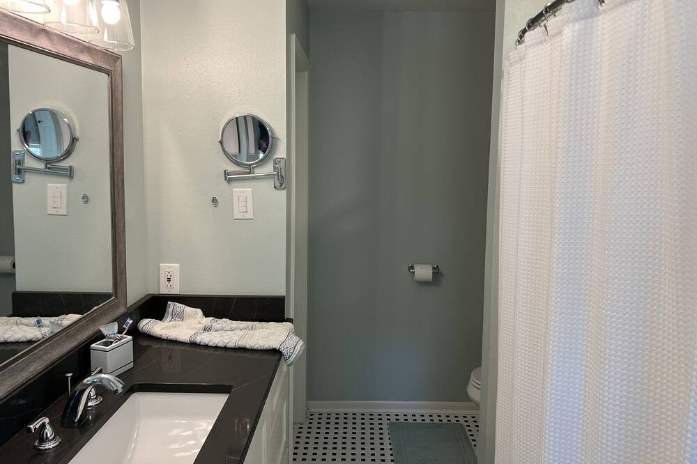Photo of Bathroom in Jacksonville