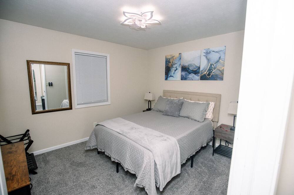 Photo of Bedroom in Garfield Heights