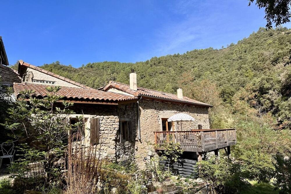 Photo of Outdoor in Saint-Fortunat-sur-Eyrieux
