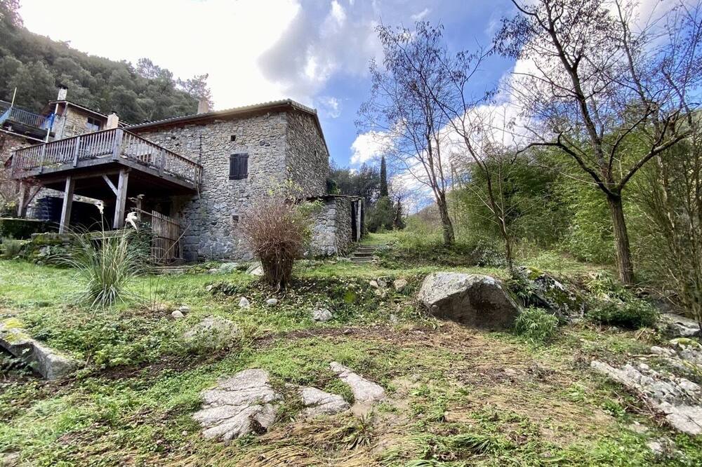 Photo of Outdoor in Saint-Fortunat-sur-Eyrieux