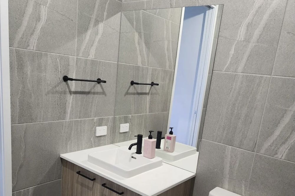 Photo of Bathroom in Chilcotts Grass