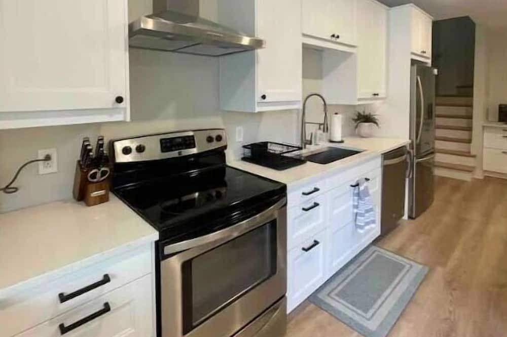 Photo of Kitchen in Thompson's Station