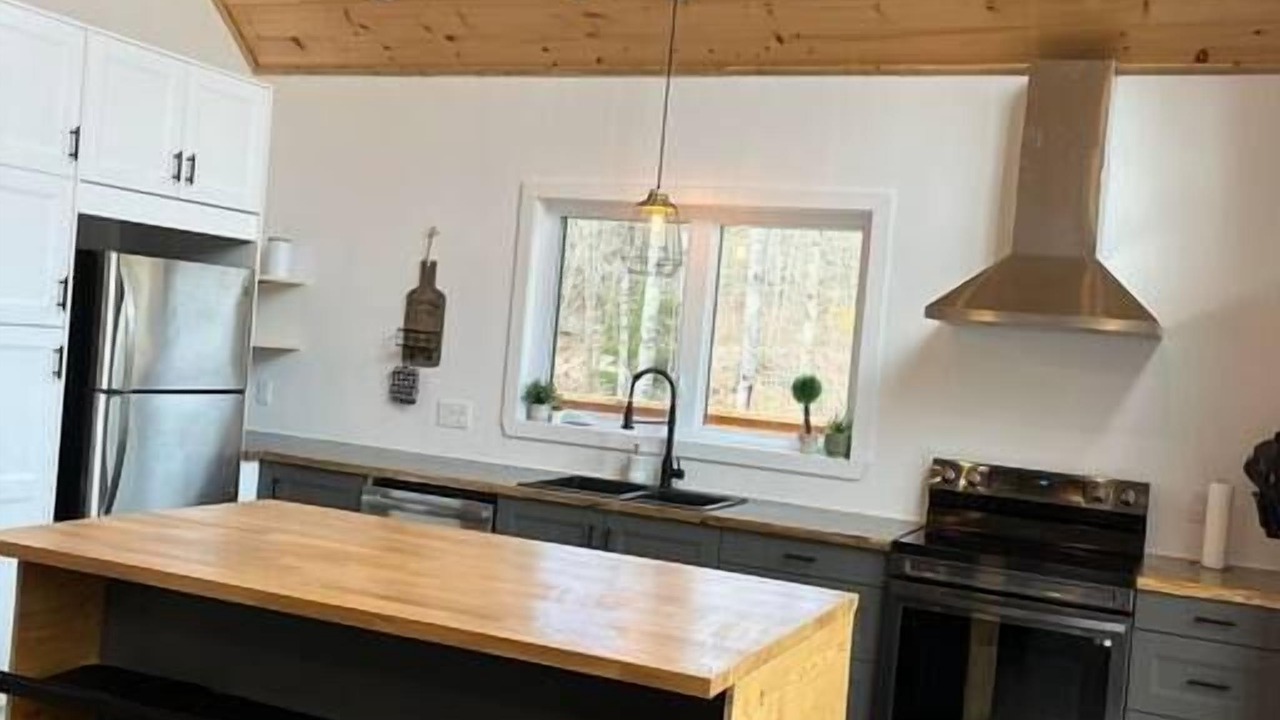 Photo of Kitchen in Saint-Alexis-des-Monts