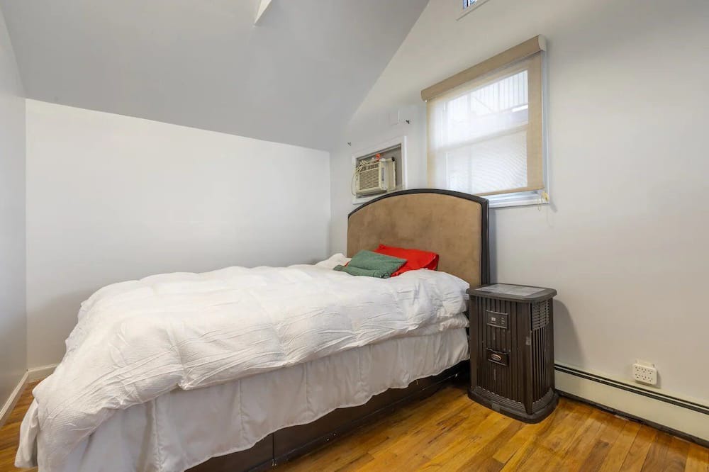 Photo of Bedroom in East Bronx