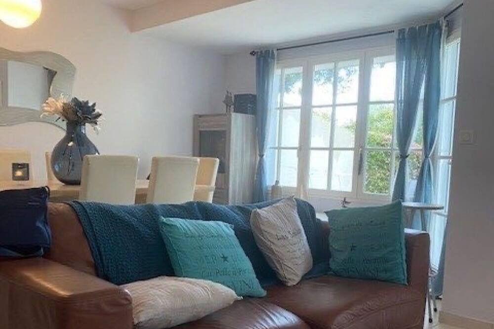 Photo of Livingroom in Coex