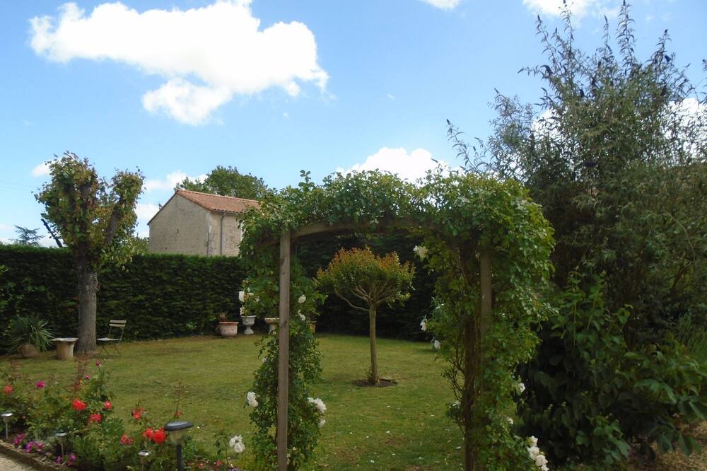 Photo of Outdoor in Saint-Valerien