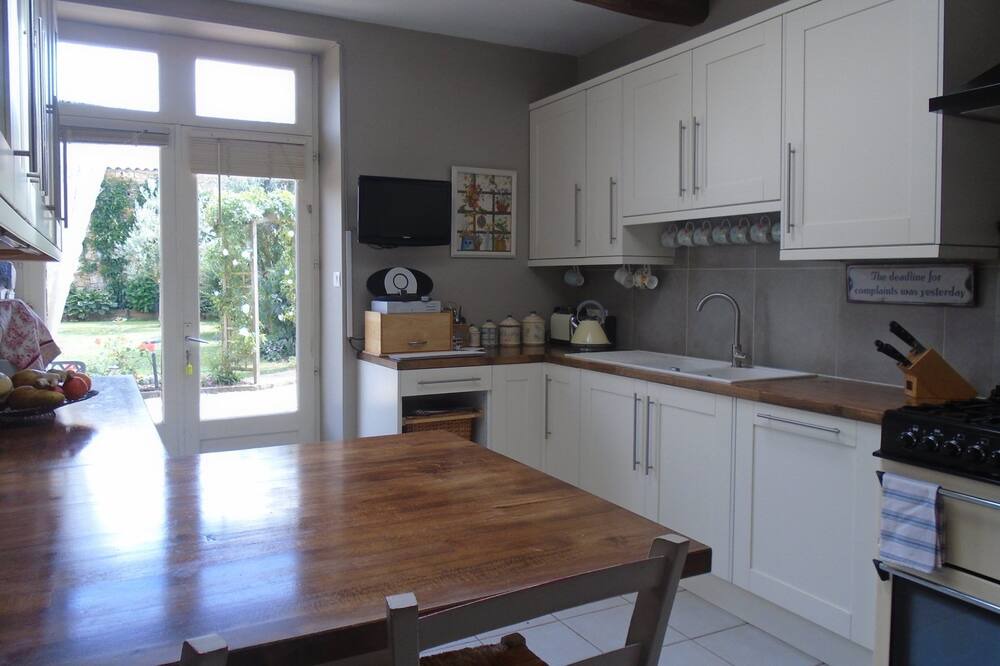 Photo of Kitchen in Saint-Valerien
