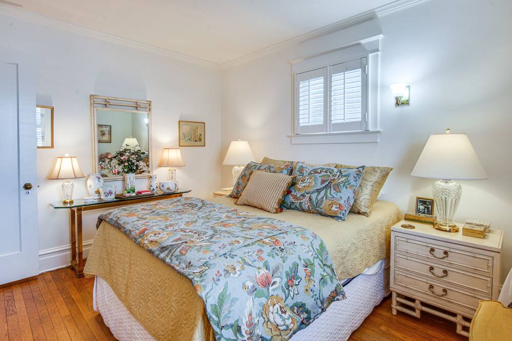 Photo of Bedroom in Olean