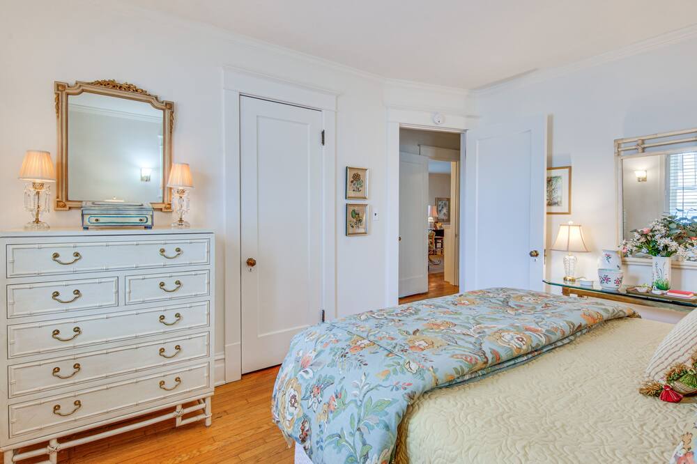 Photo of Bedroom in Olean