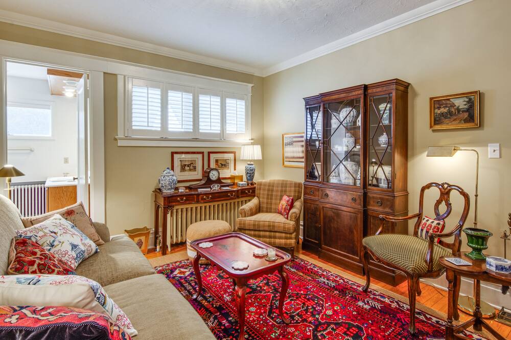 Photo of Livingroom in Olean