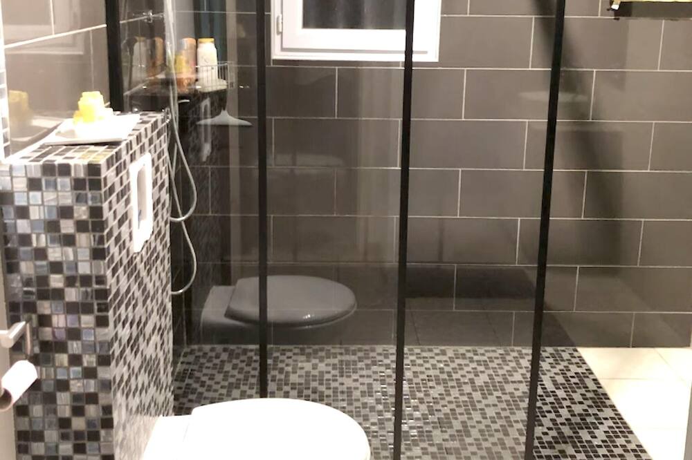 Photo of Bathroom in Generargues
