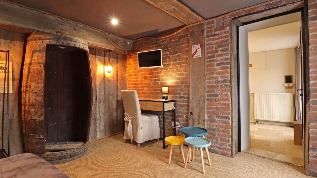 Photo of Others in Mace